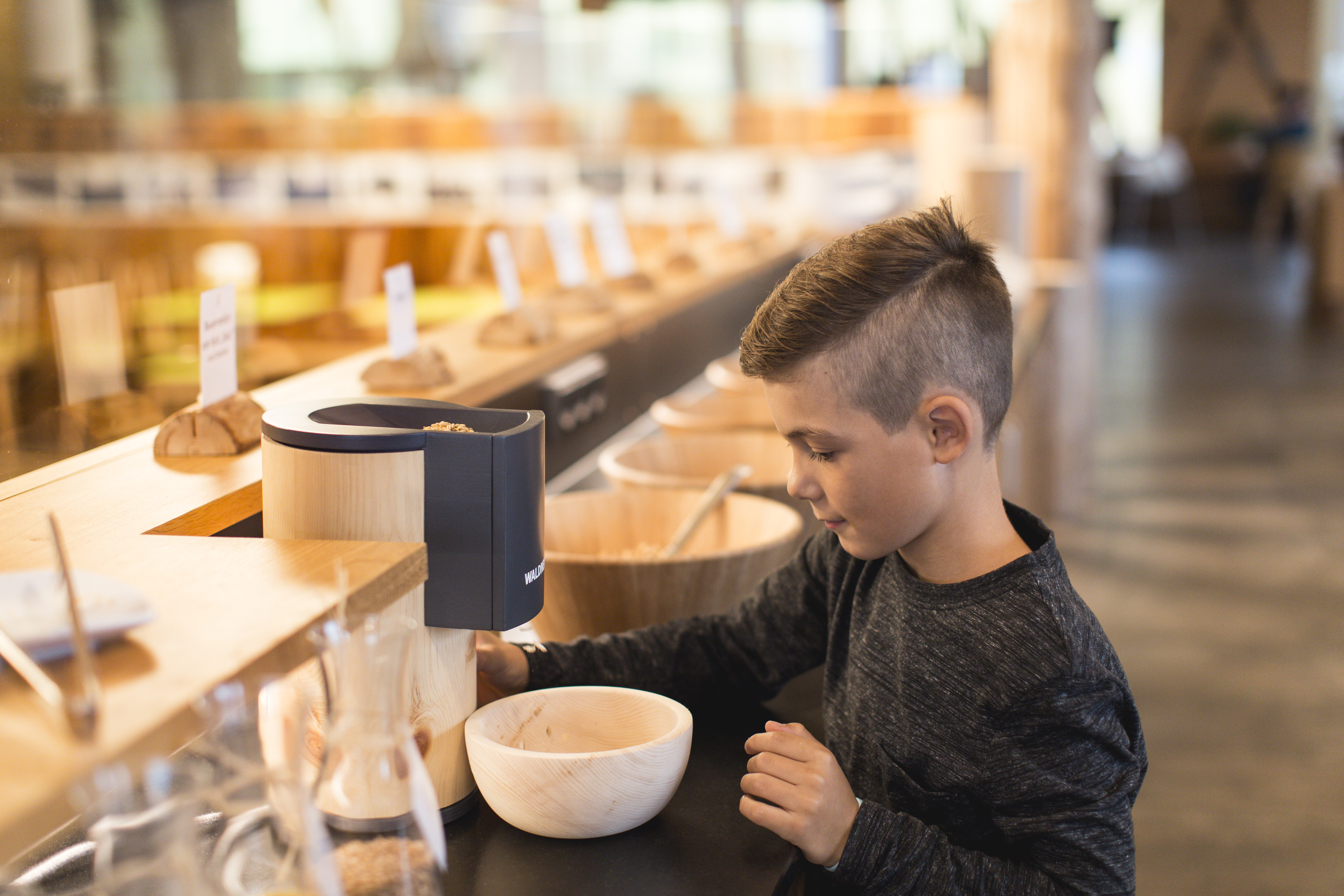 Kinderhotel: Müsliecke - Almfamilyhotel Scherer****s - Familotel TIROL - Essen | Trinken