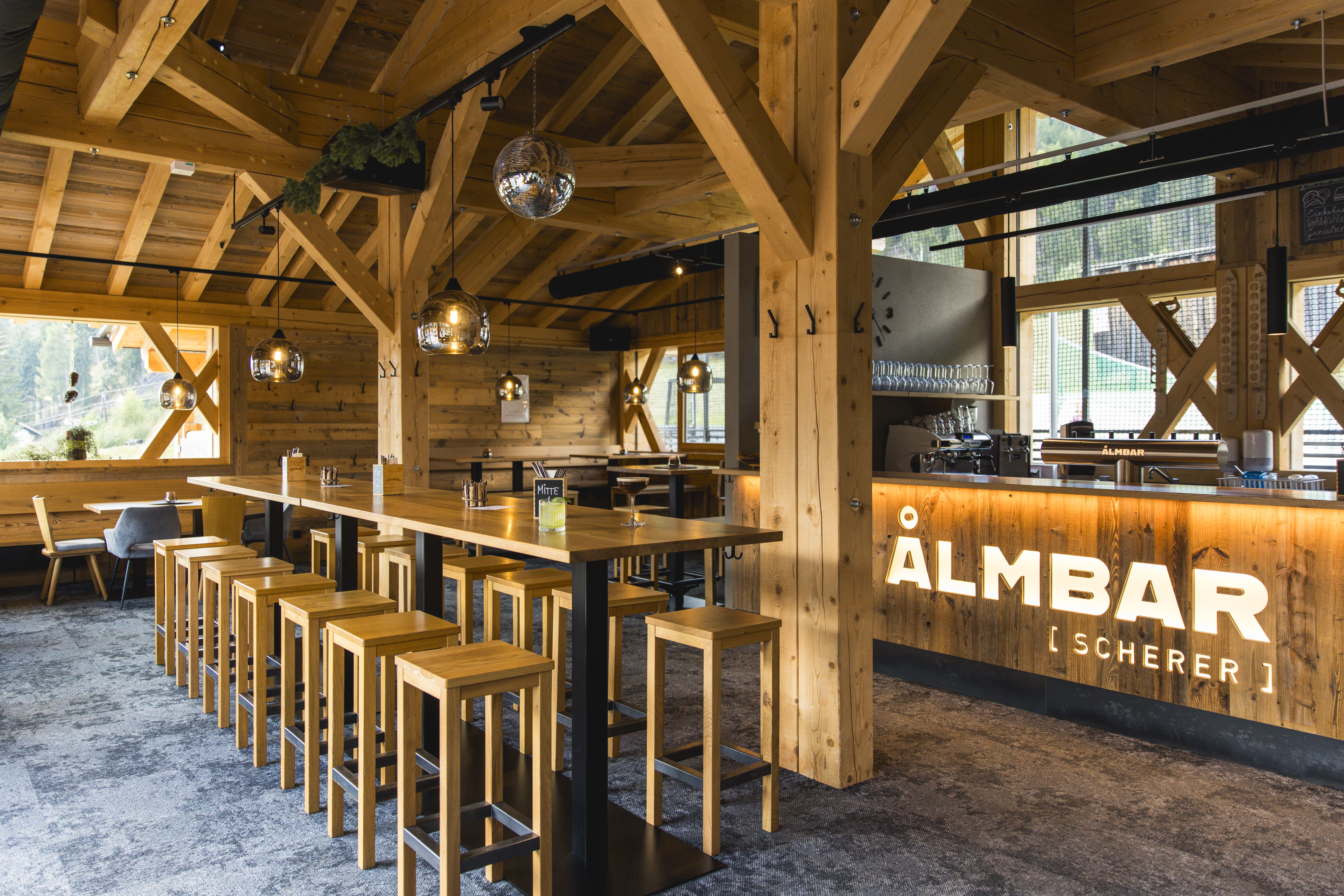 Kinderhotel: Almbar - Einkehrschwung - Almfamilyhotel Scherer****s - Familotel TIROL - Essen | Trinken