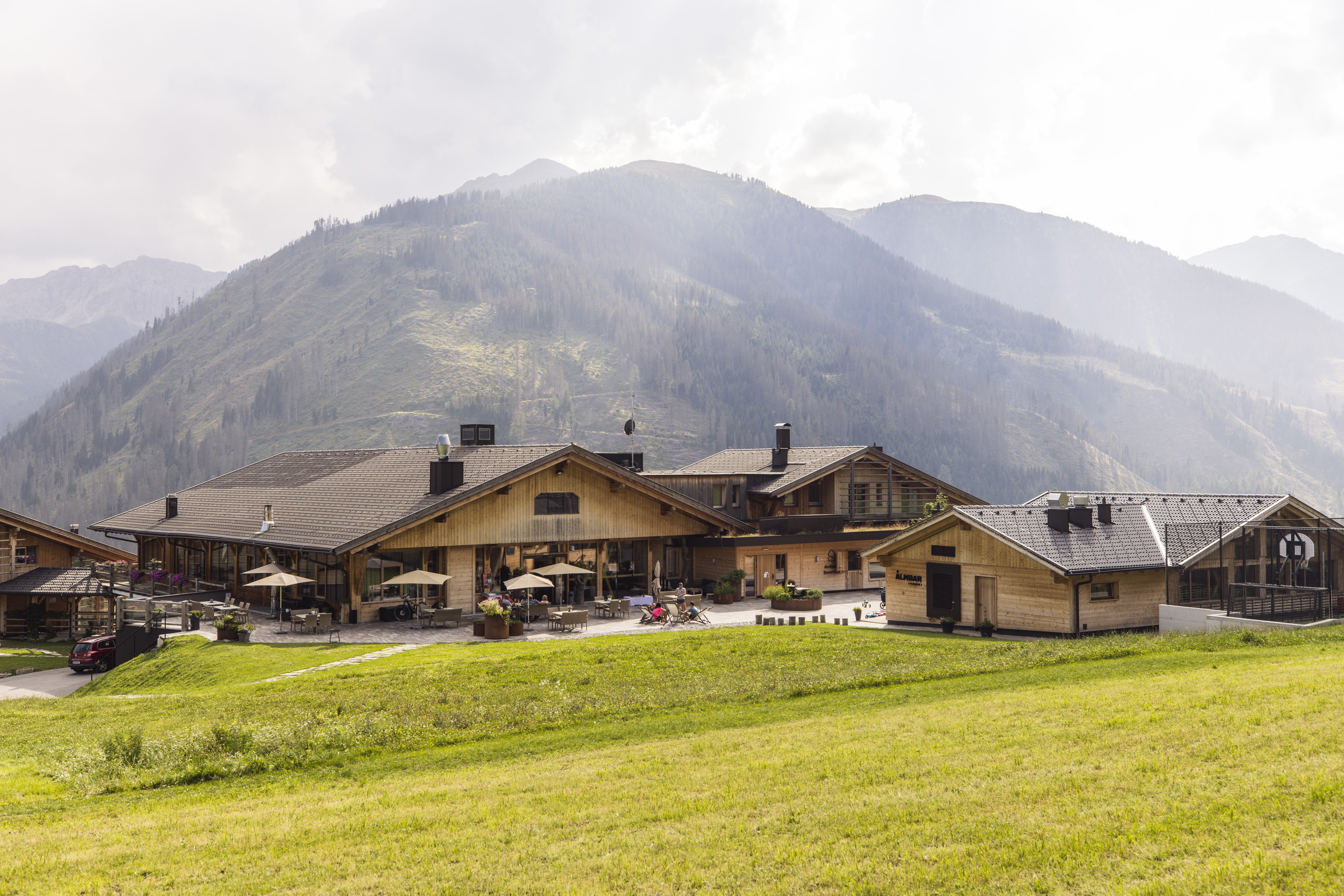 Kinderhotel: Das Almfamilyhotel Scherer - Almfamilyhotel Scherer****s - Familotel TIROL - Hotel | Umgebung