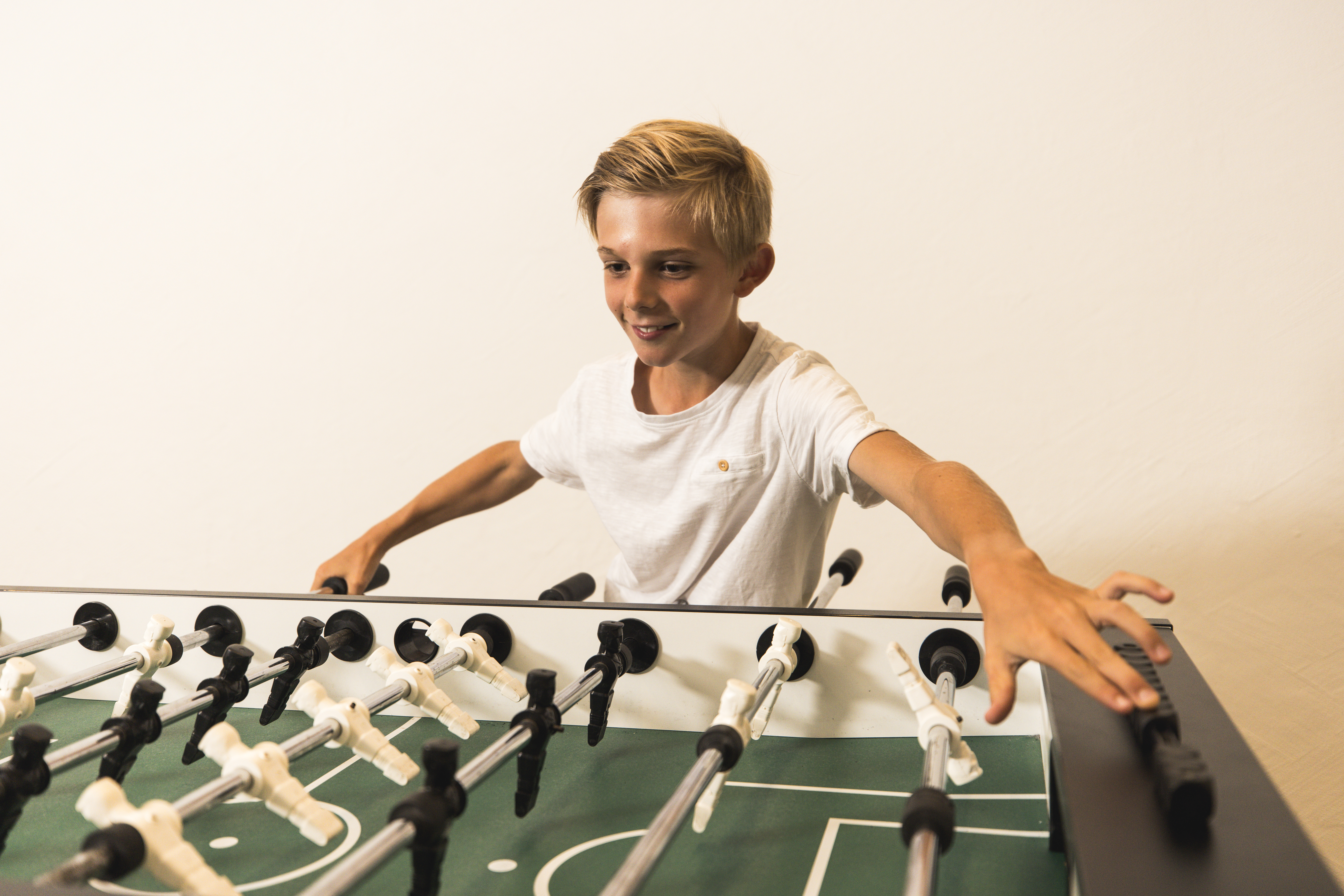 Kinderhotel: Teenslounge. - Almfamilyhotel Scherer****s - Familotel TIROL - Spielen | Entdecken