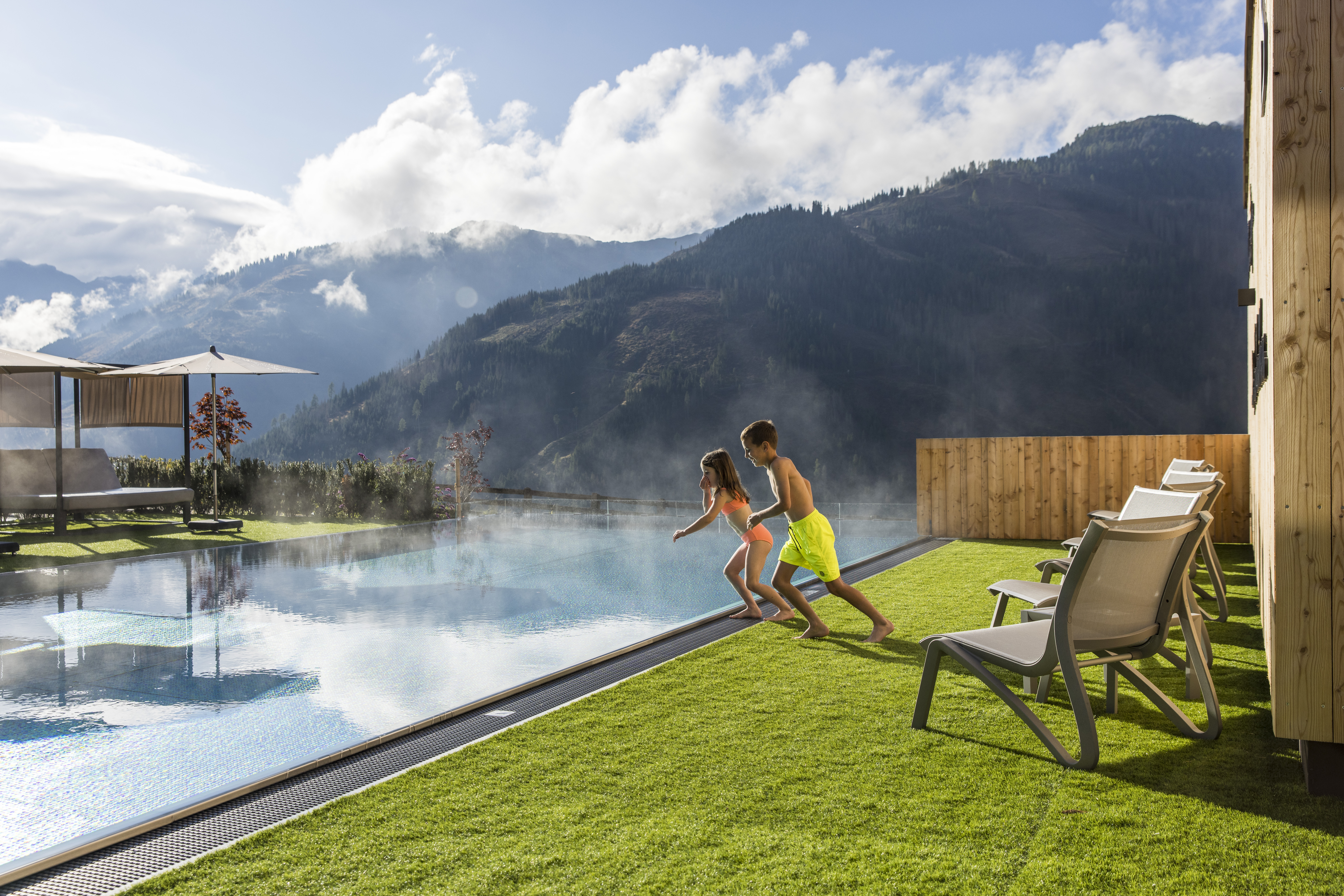 Kinderhotel: Sommer - Almfamilyhotel Scherer****s - Familotel TIROL - Wasser | Wellness