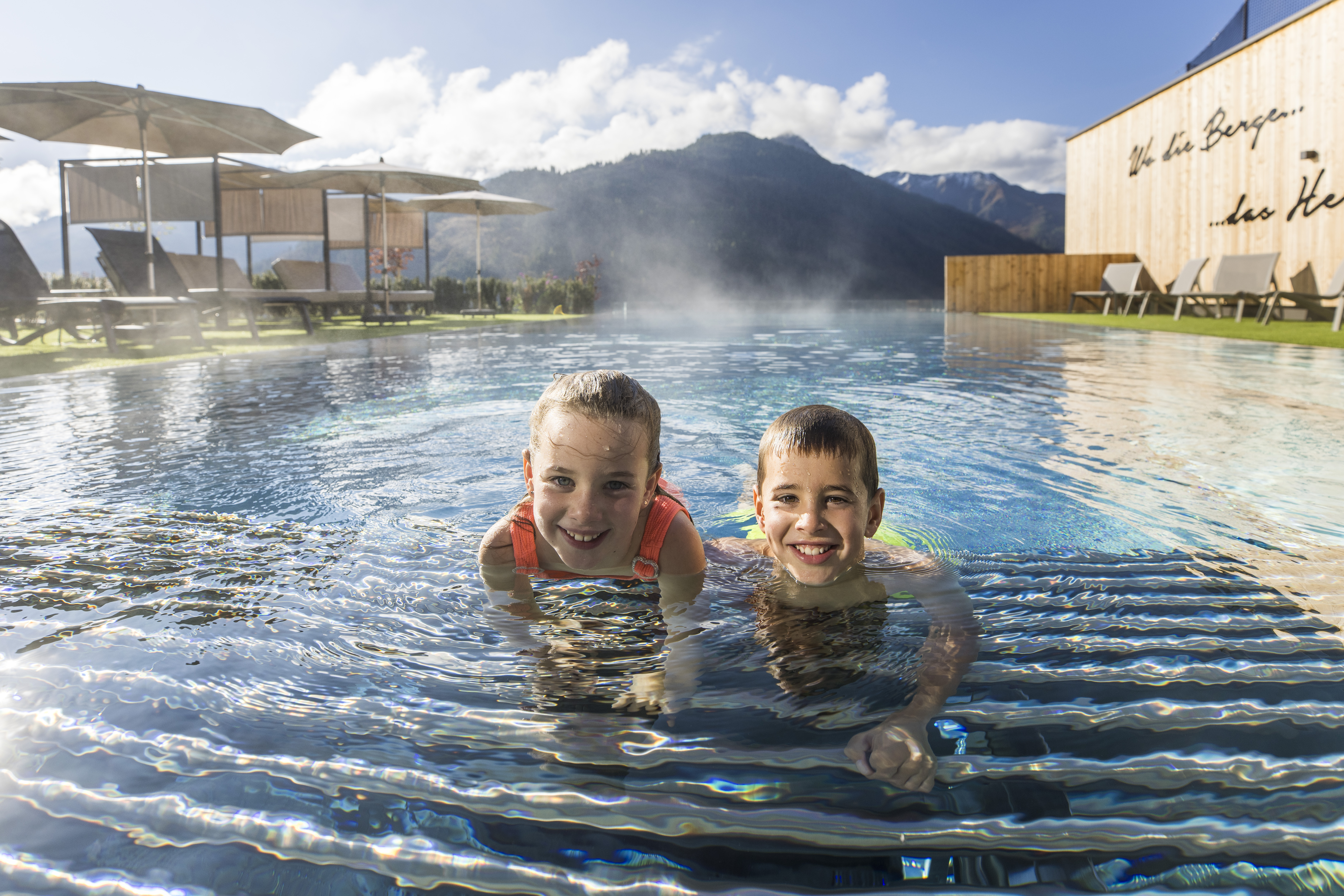 Kinderhotel: Pool - Almfamilyhotel Scherer****s - Familotel TIROL - Wasser | Wellness