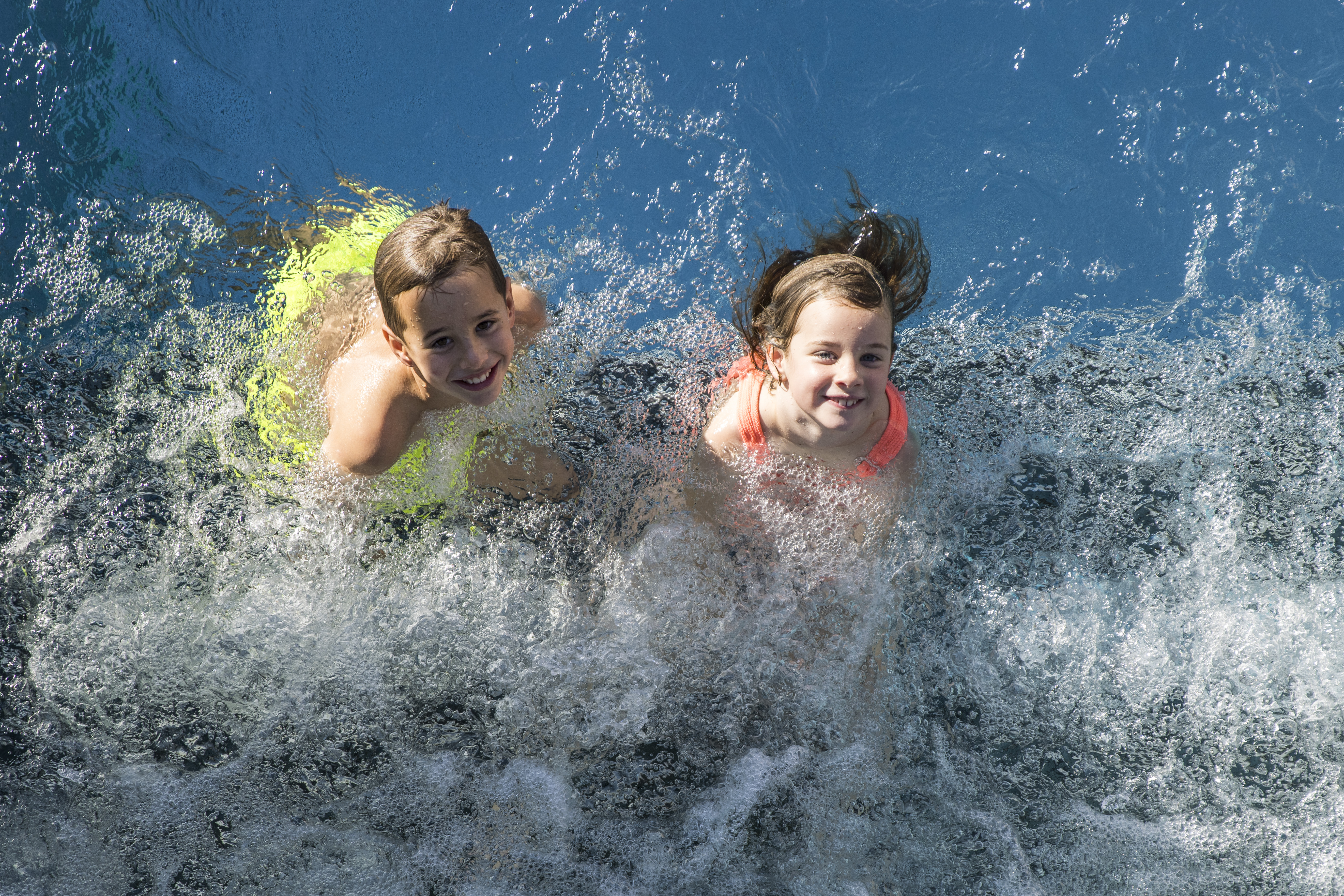 Kinderhotel: Infinitypool. Sommer. Kinder. Wasserwelt.  - Almfamilyhotel Scherer****s - Familotel TIROL - Wasser | Wellness