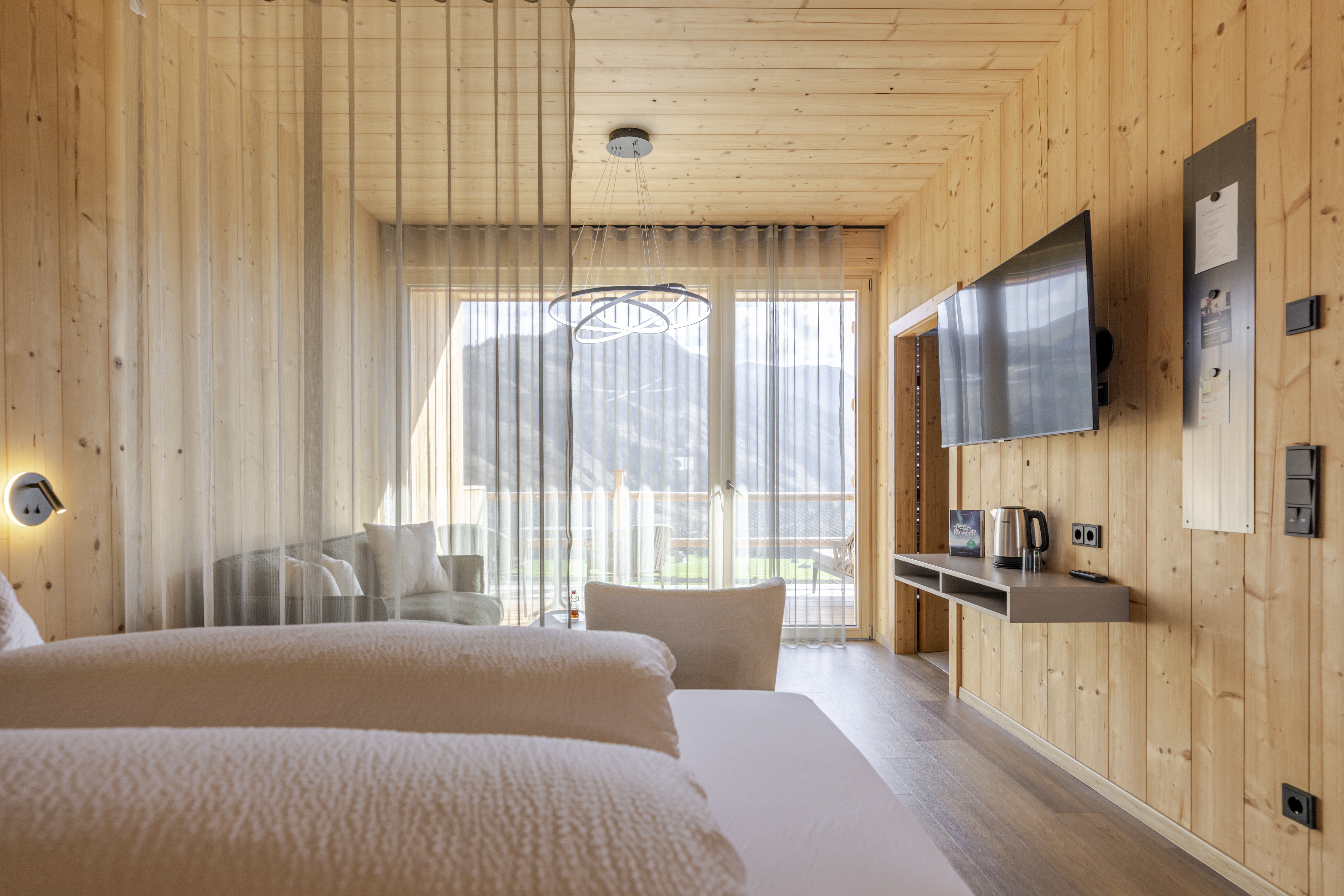 Kinderhotel: Gartensuite - Almfamilyhotel Scherer****s - Familotel TIROL - Wohnen | Schlafen