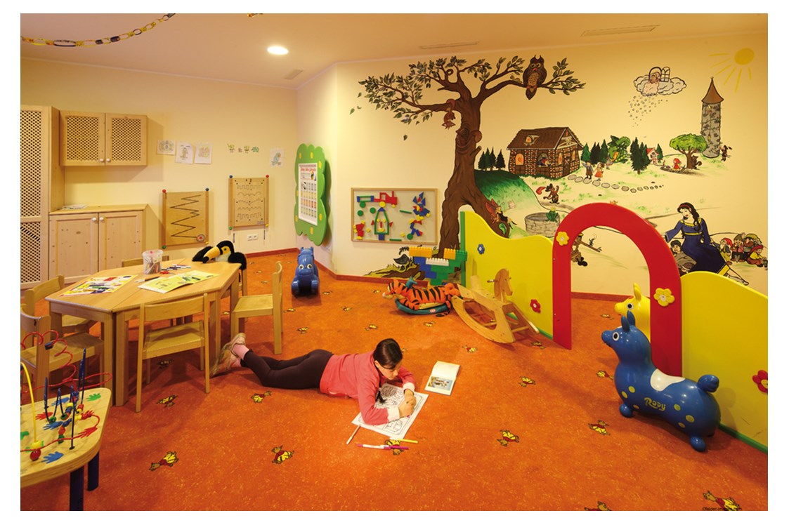 Kinderhotel: Kinderspielzimmer - Wohlfühlhotel Falzeben