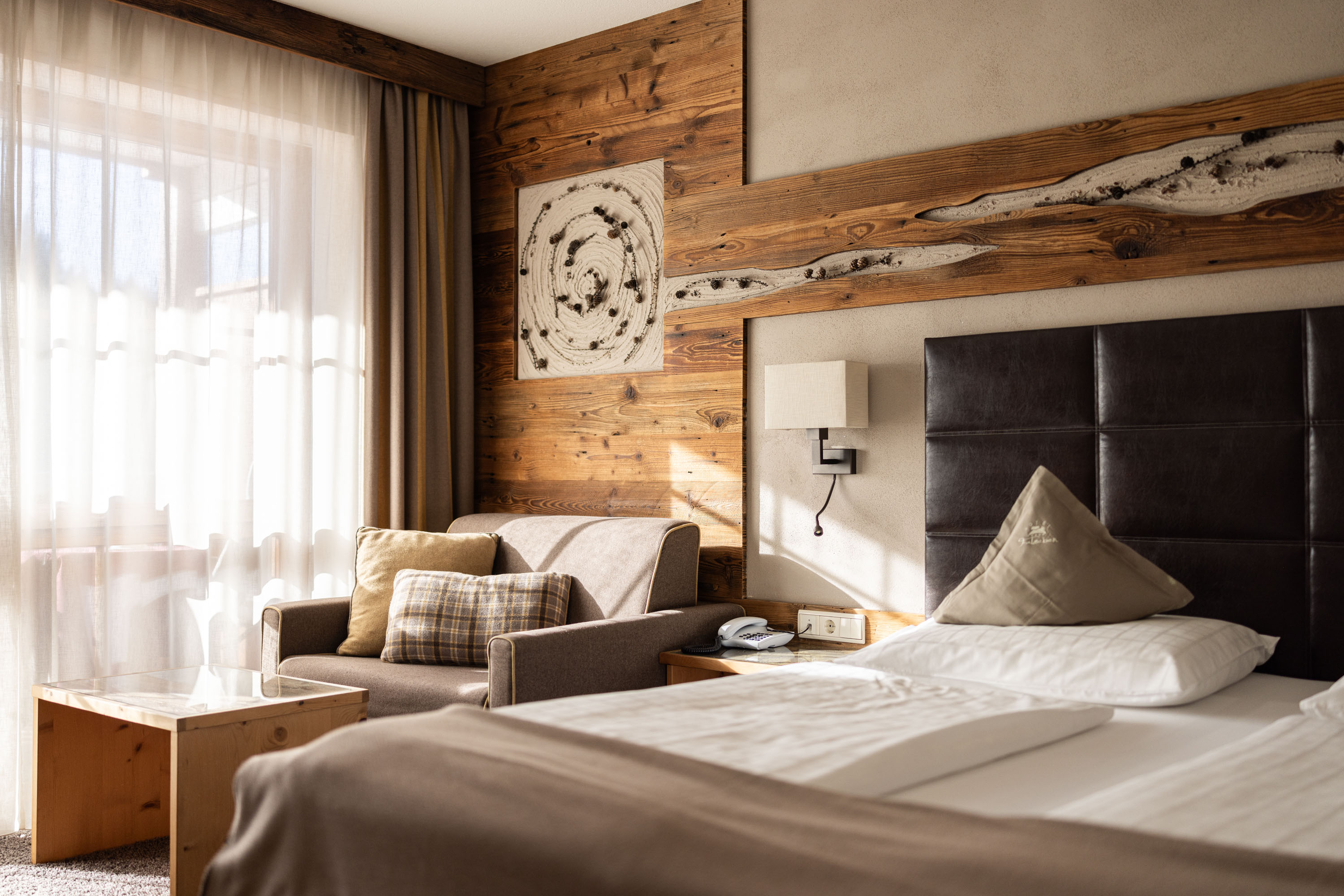 Familienhotel - Pools: Außenpool beheizt - Südtirol - Wohlfühlzimmer Larchwaldele - Wohlfühlhotel Falzeben