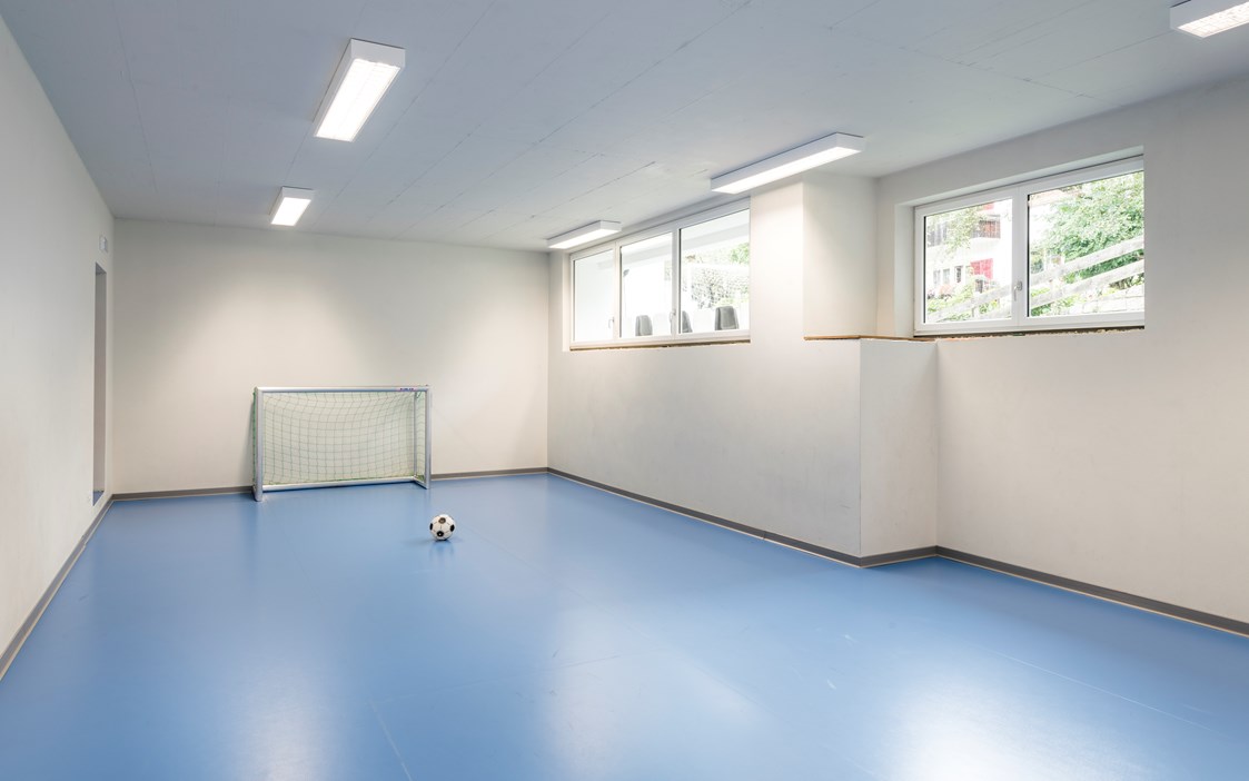 Kinderhotel: Indoor-Fußballhalle - Stroblhof Active Family Spa Resort