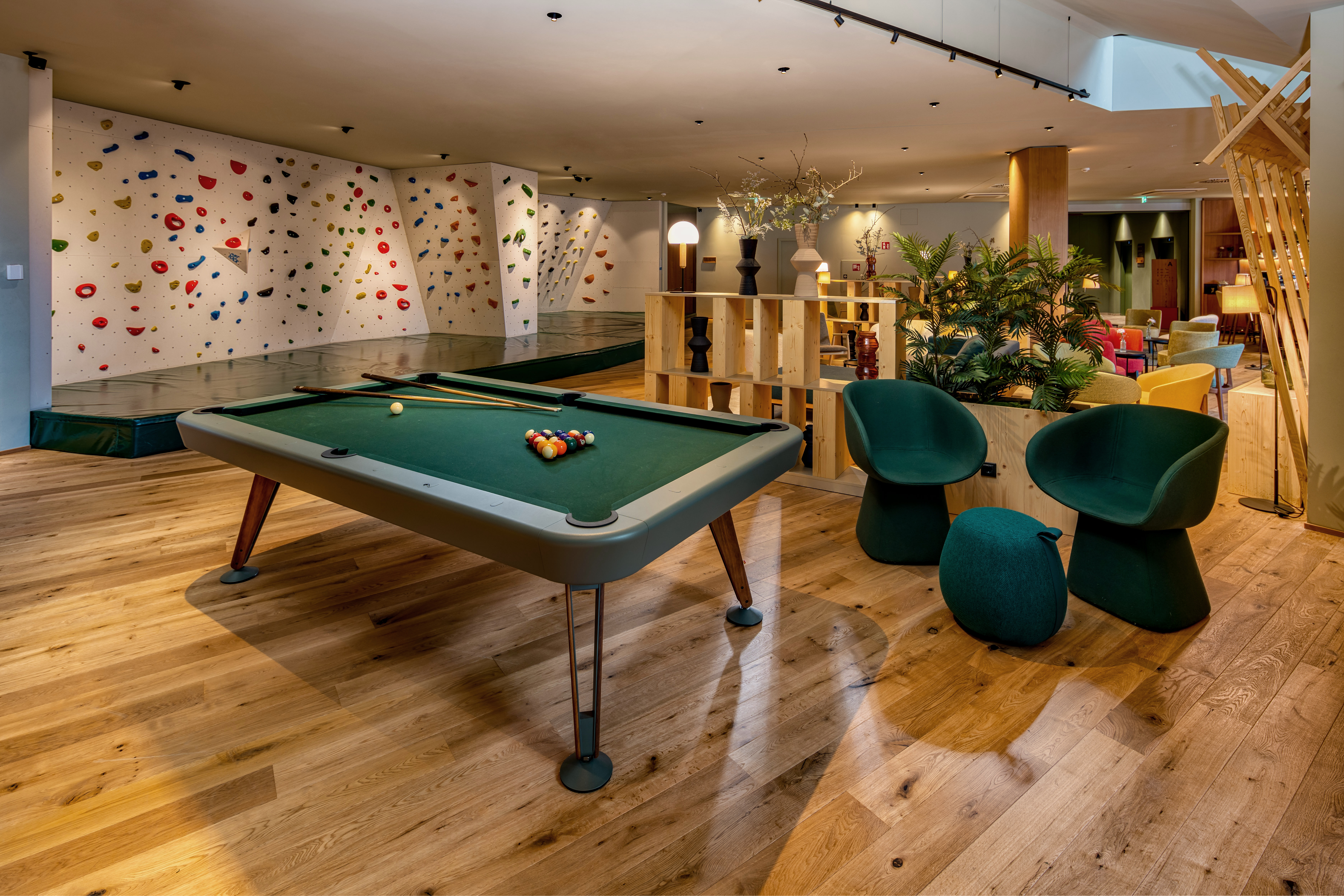 Kinderhotel: Falkensteiner Family Hotel Montafon - Hotel | Umgebung