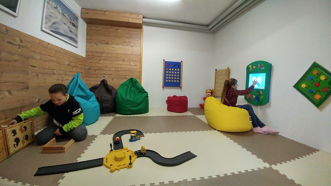 Kinderhotel: Spielraum - Familien- & Vitalhotel Auenhof