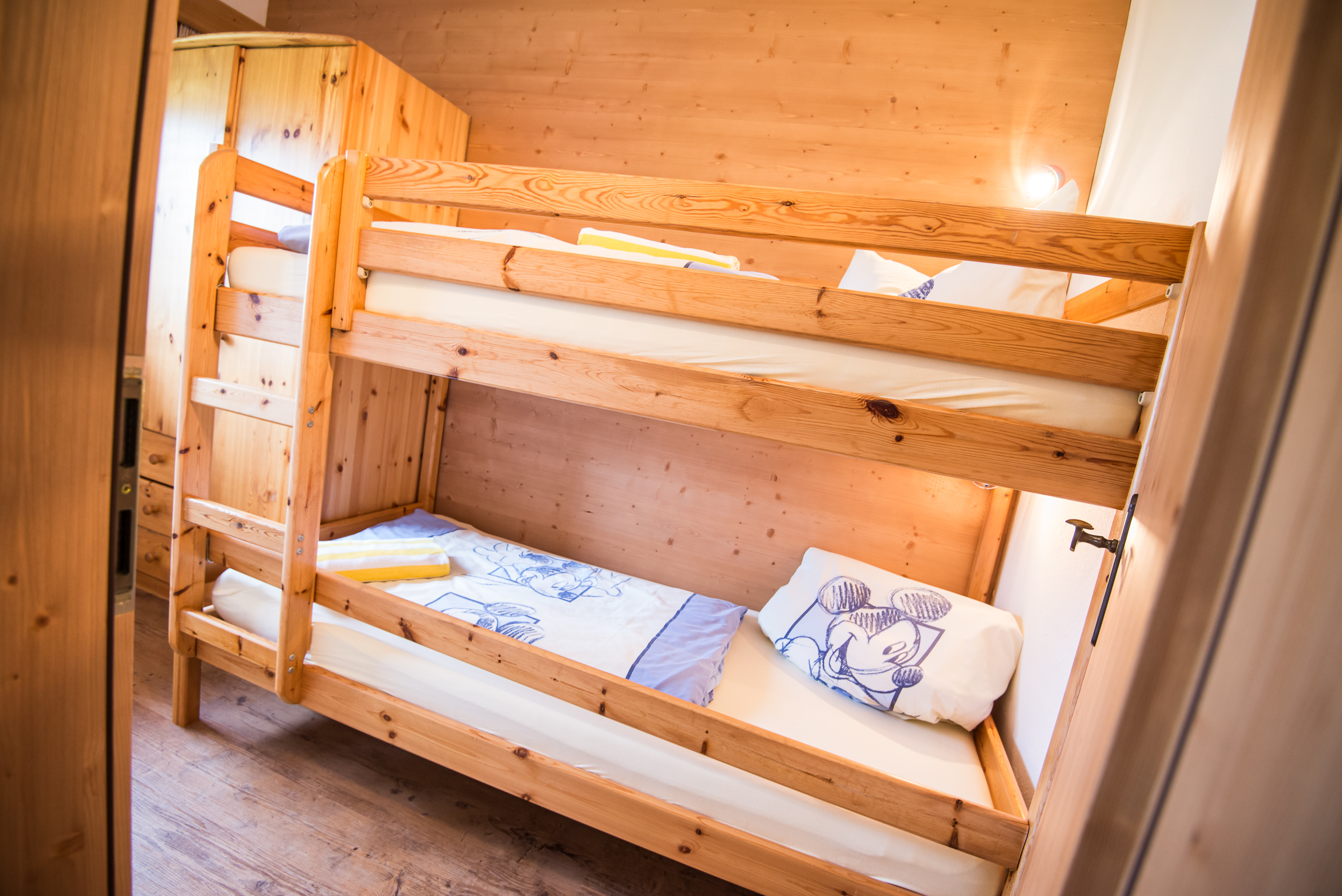 Kinderhotel: Kinderzimmer Burgstall (Beispielbilder)  - Hotel Auenhof