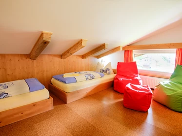 Kinderhotel: Kinderzimmer Burgstall (Beispielbilder)  - Hotel Auenhof