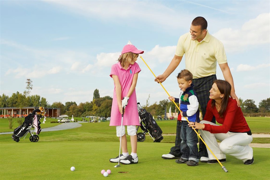 Kinderhotel: Sonnengolf-Golfanlage für Familien - Pension Apfelhof***